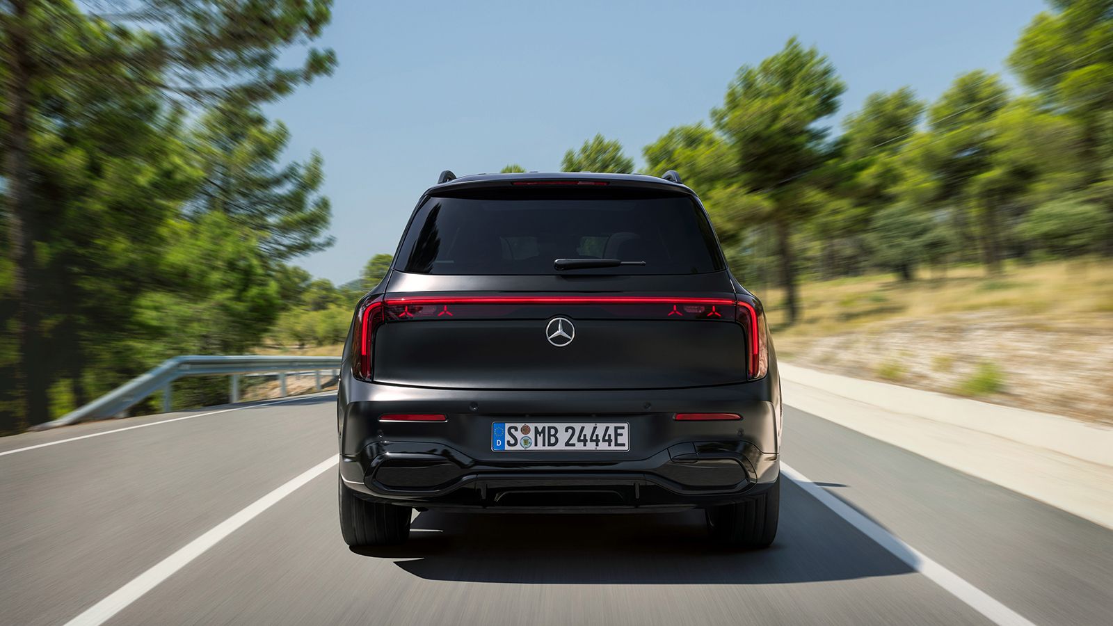 Ντεμπούτο για τη νέα Mercedes GLB - Ηλεκτρική και ήπια υβριδική